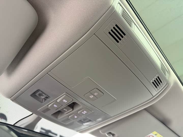 Фото 9 - Volkswagen Magotan