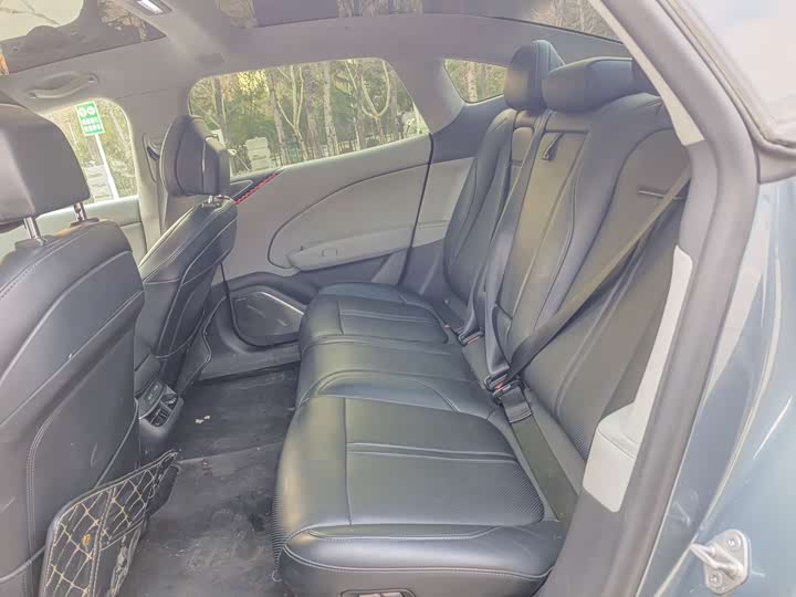 Фото 8 - Zeekr 007