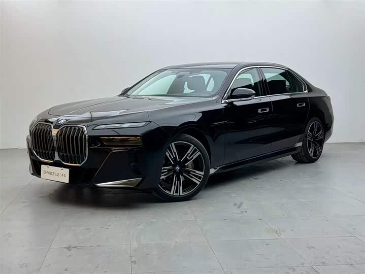 Фото 1 - BMW 7 Series