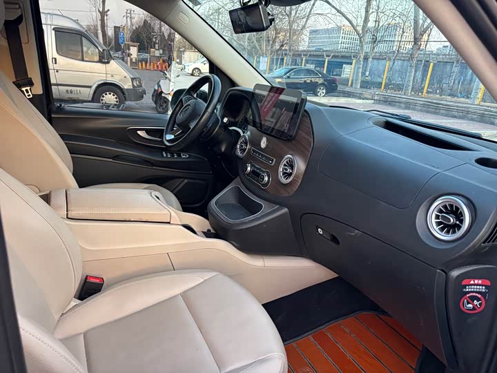 Фото 7 - Mercedes-Benz Vito