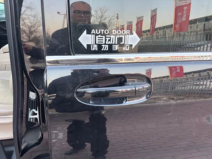 Фото 8 - Mercedes-Benz Vito