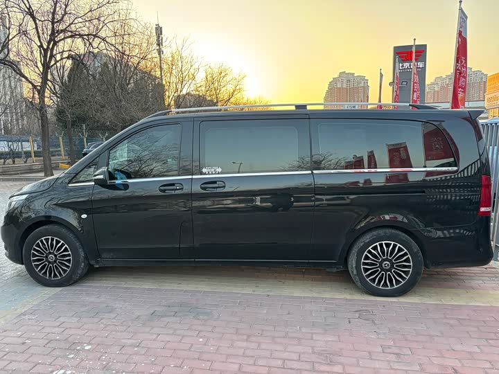 Фото 9 - Mercedes-Benz Vito