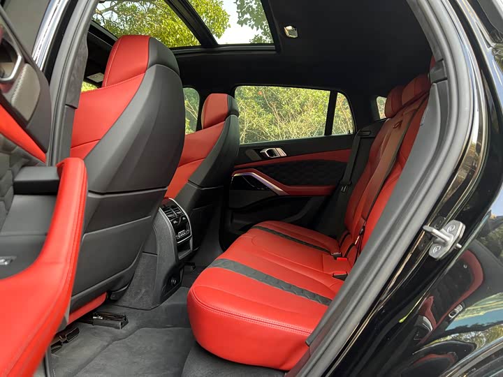 Фото 6 - BMW X6 M