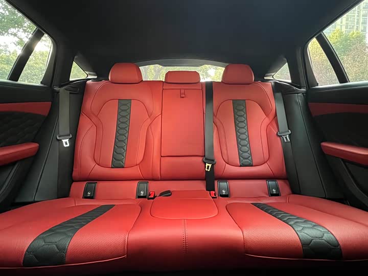 Фото 8 - BMW X6 M