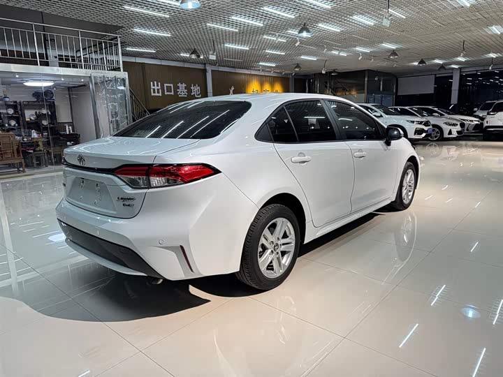 Фото 4 - Toyota Levin