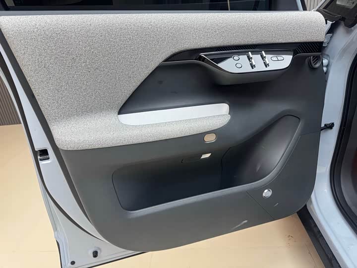 Фото 9 - BAIC Arcfox Kaola S