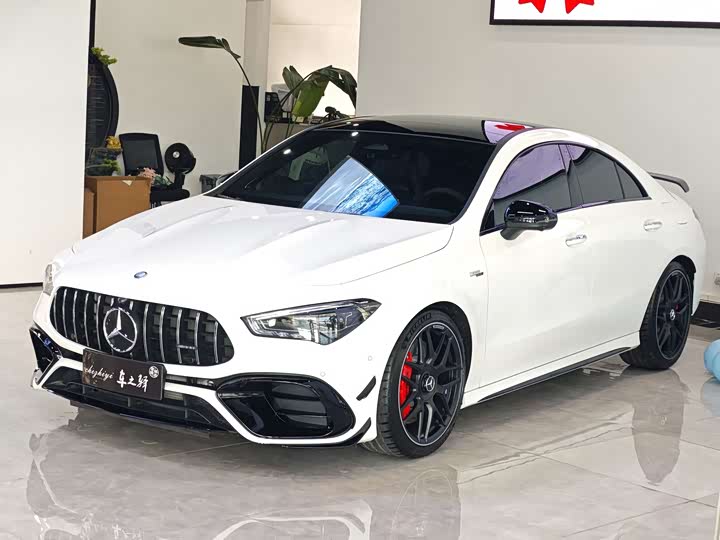 Фото 1 - Mercedes-Benz CLA-Class AMG