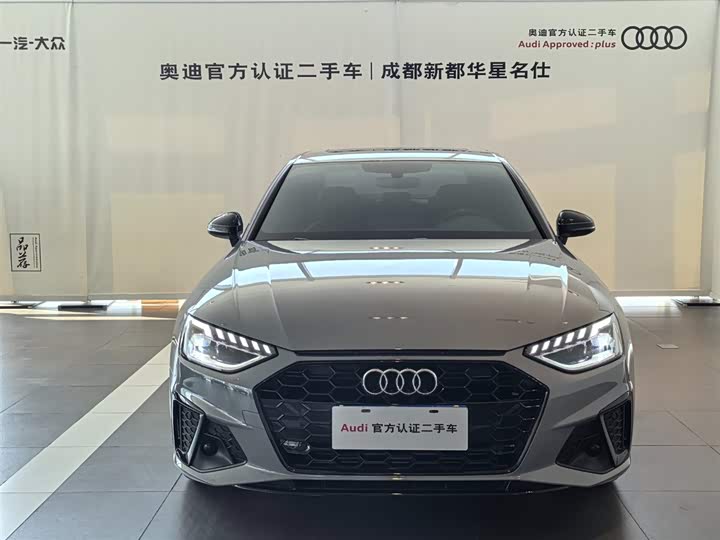 Фото 2 - Audi A4L