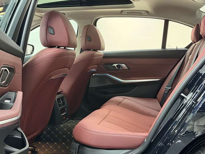 Фото 8 - BMW 3 Series