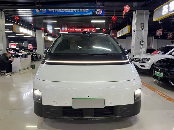 Фото 2 - LiXiang Mega