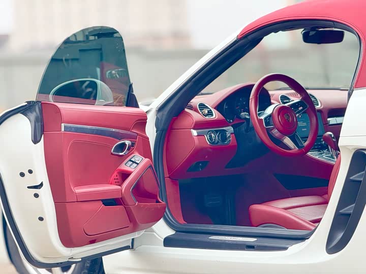 Фото 8 - Porsche 718