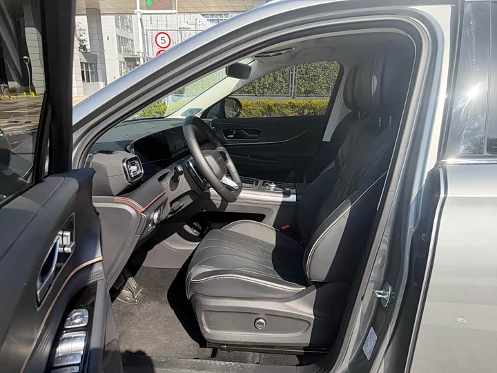 Фото 3 - Chery Tiggo 9