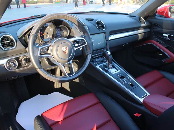 Фото 9 - Porsche 718