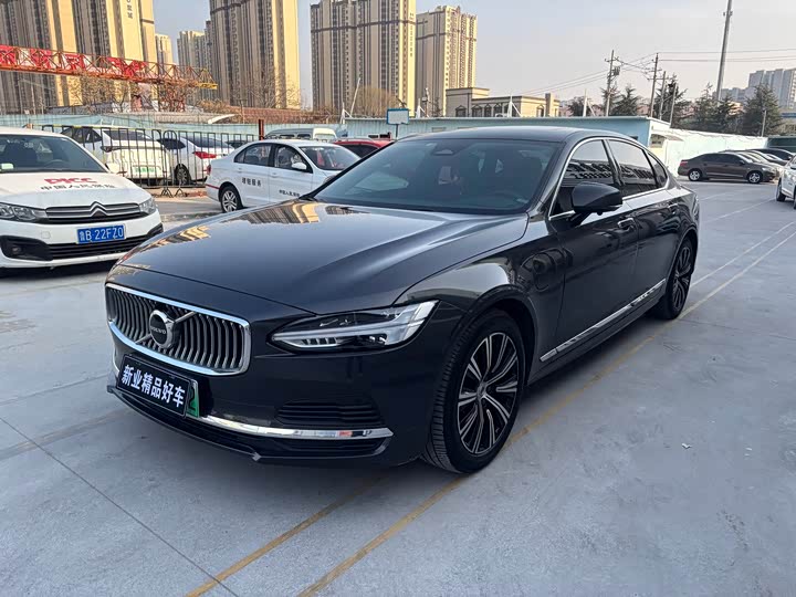 Фото 1 - Volvo S90 Hybrid