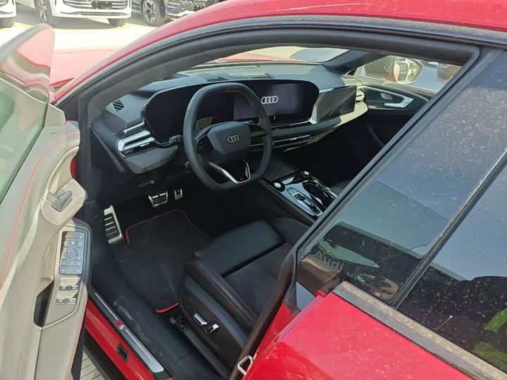 Фото 3 - Audi A5L Sportback