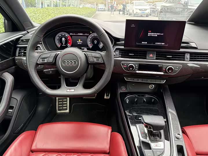 Фото 8 - Audi S4