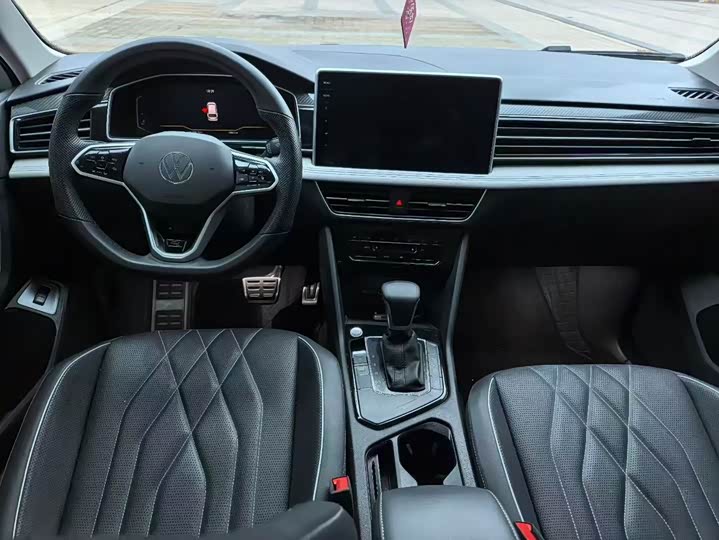 Фото 5 - Volkswagen Tiguan L Pro