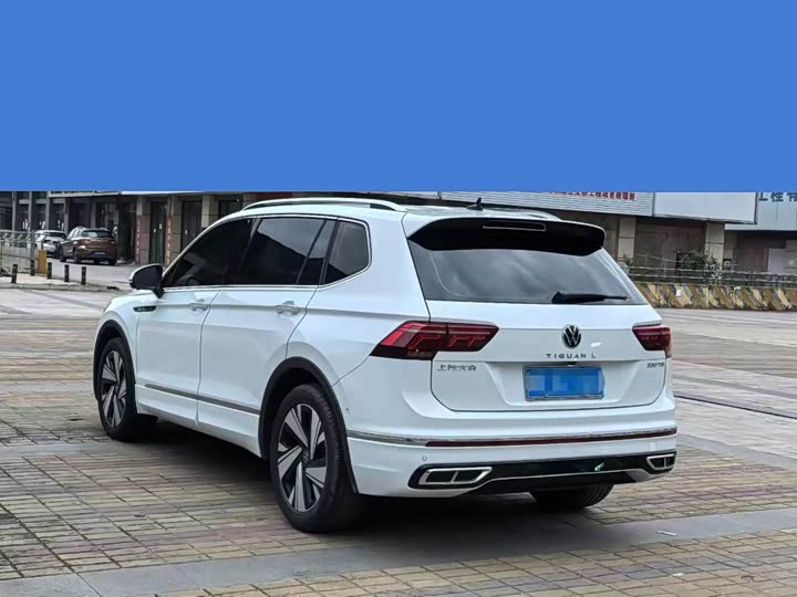 Фото 7 - Volkswagen Tiguan L Pro