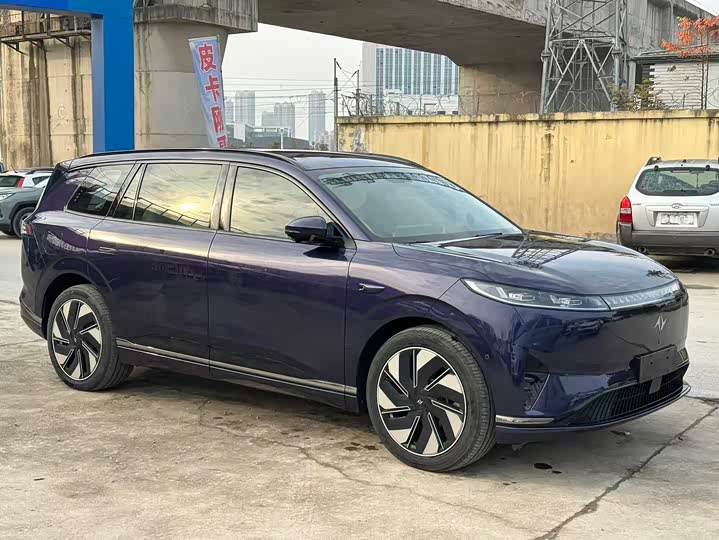 Фото 3 - Dongfeng Yipai eπ 008