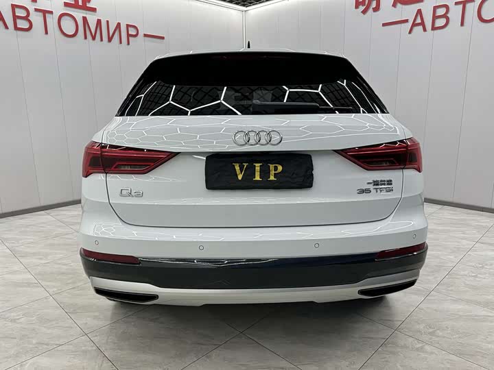 Фото 9 - Audi Q3