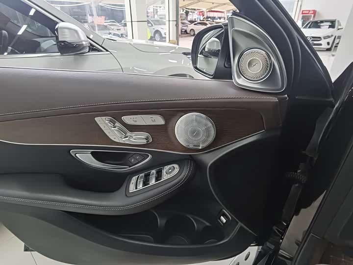 Фото 7 - Mercedes-Benz GLC-Class