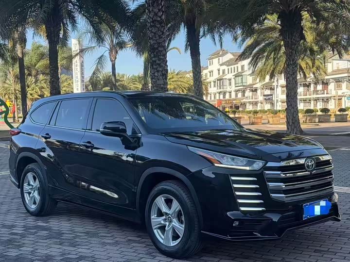 Фото 3 - Toyota Highlander