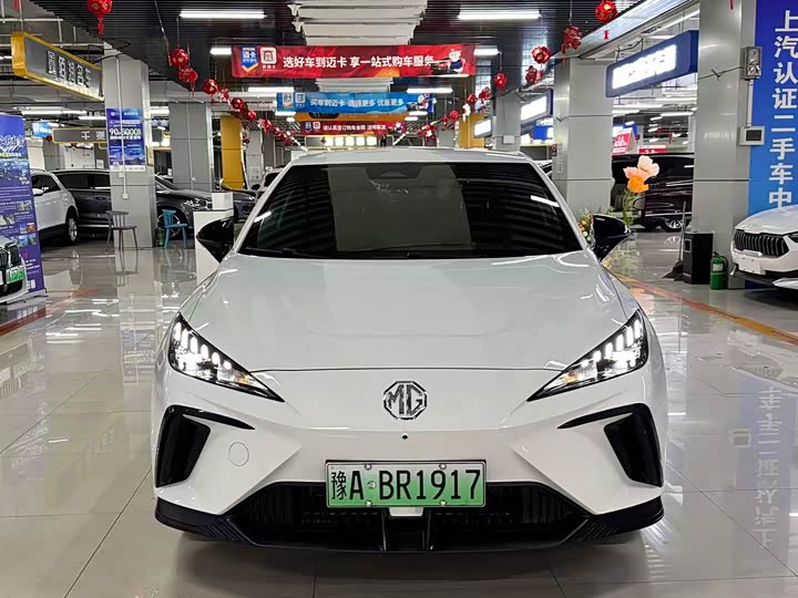 Фото 2 - MG Motor 4 EV