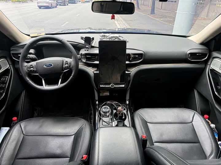 Фото 5 - Ford Explorer