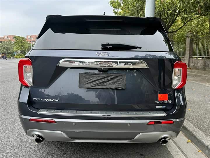 Фото 7 - Ford Explorer