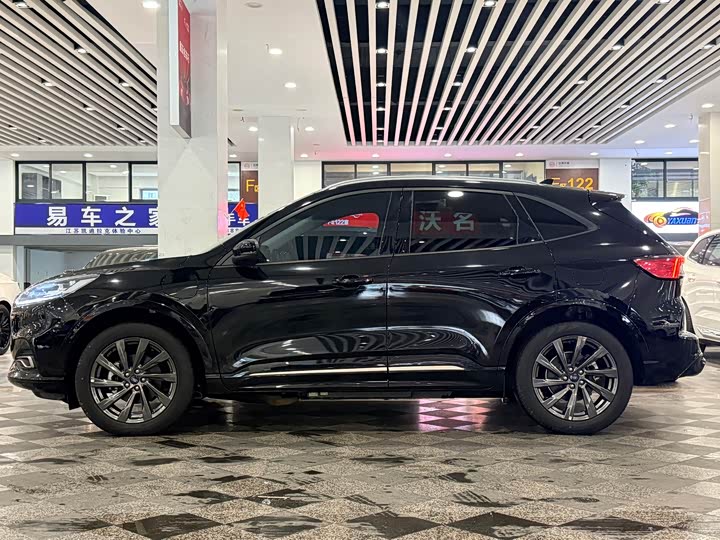 Фото 4 - Ford Escape Hybrid