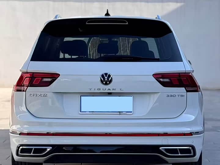 Фото 8 - Volkswagen Tiguan L Pro