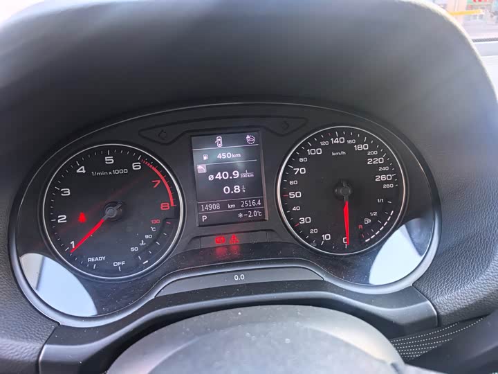 Фото 7 - Audi Q2L