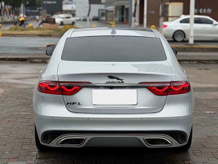 Фото 5 - Jaguar XF L