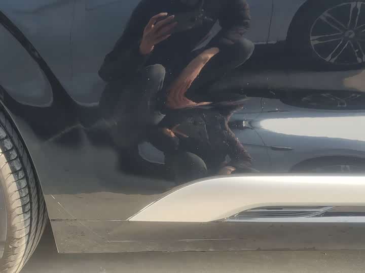 Фото 6 - Denza D9