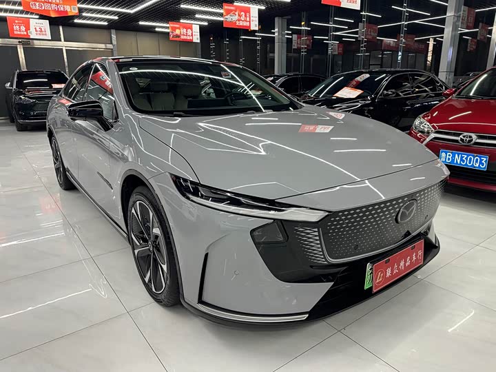 Фото 3 - Mazda EZ-6