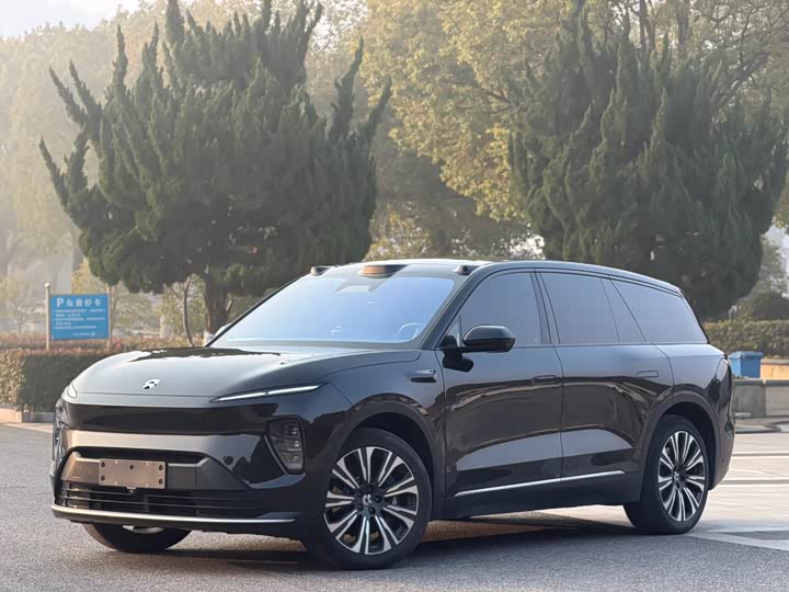 Фото 2 - Nio ES8