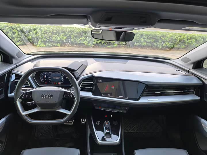 Фото 4 - Audi Q4 e-tron