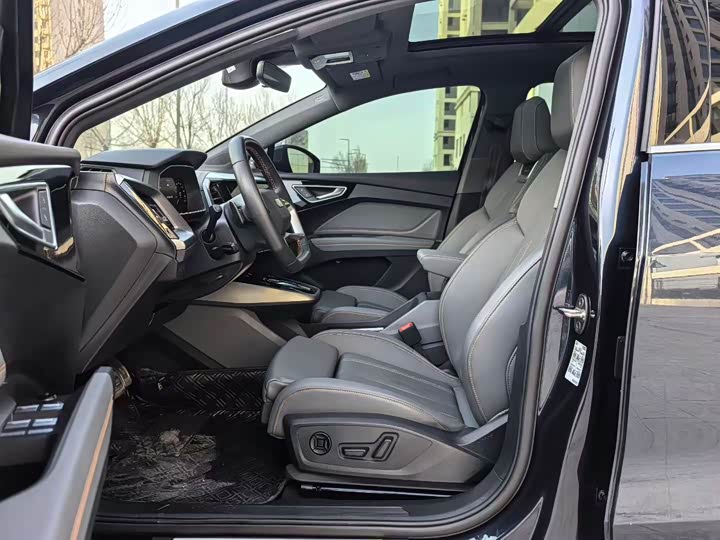 Фото 5 - Audi Q4 e-tron