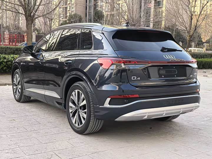 Фото 9 - Audi Q4 e-tron