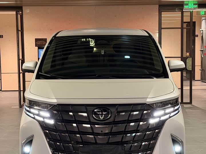 Toyota Alphard 2024 2024款 双擎 2.5L 臻享版
