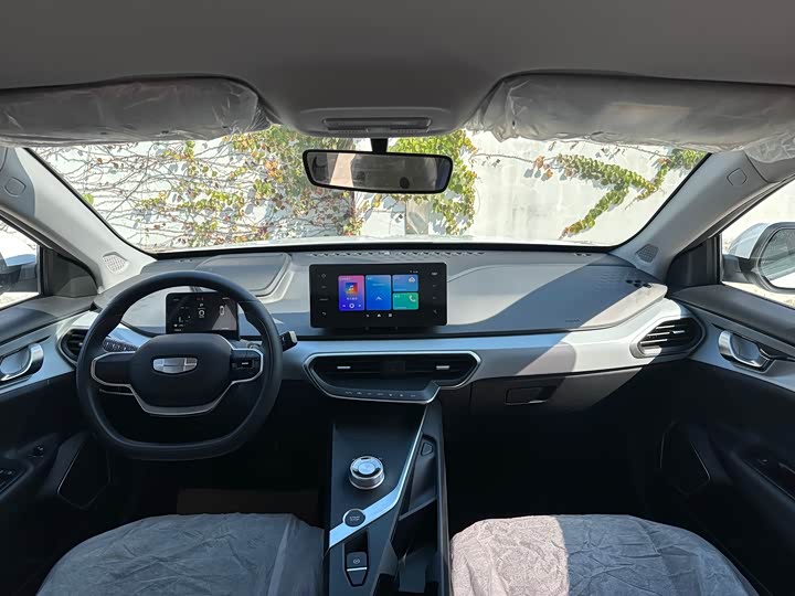 Фото 6 - Geely Geometry A