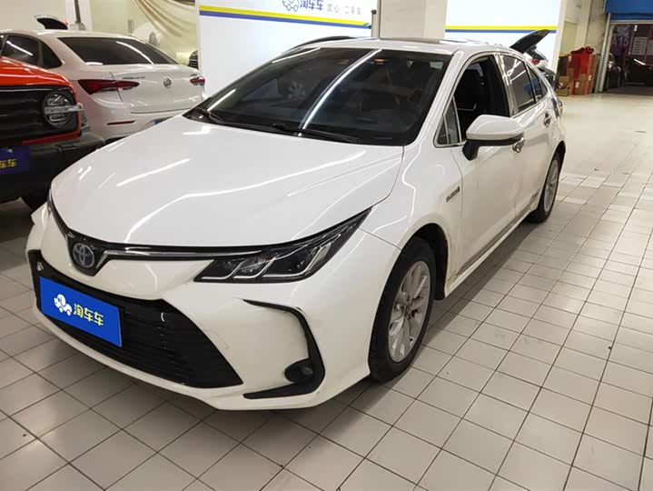 Фото 1 - Toyota Corolla