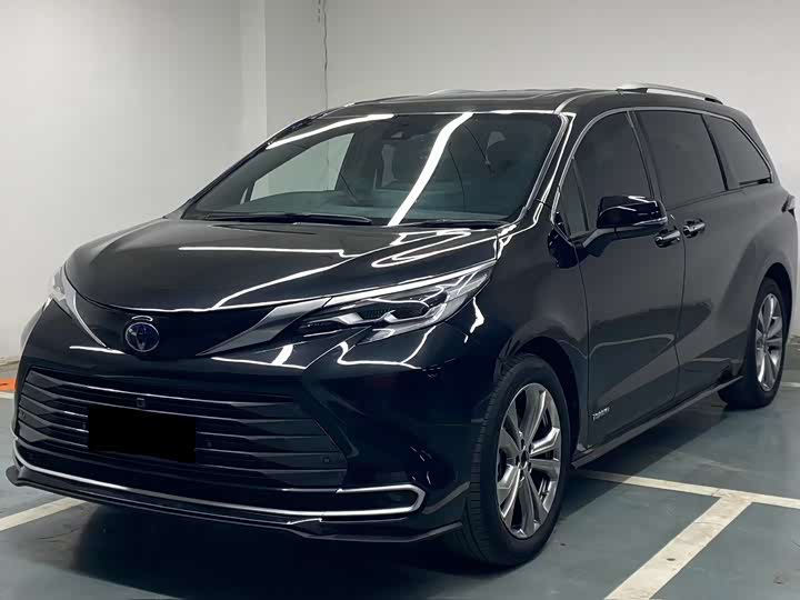 Фото 1 - Toyota Sienna