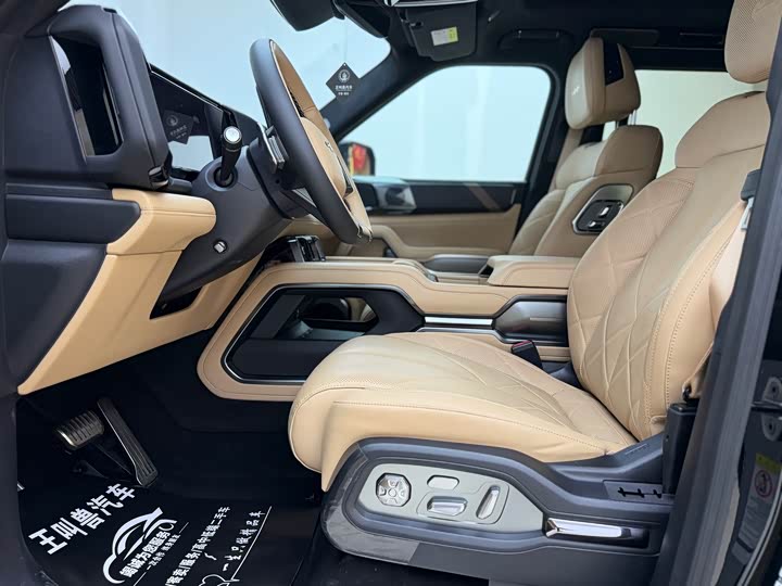 Фото 4 - BYD FangChengBao Leopard 8