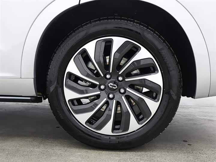 Фото 9 - Aito M7