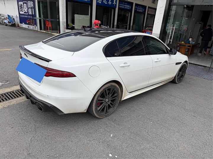 Фото 5 - Jaguar XE L