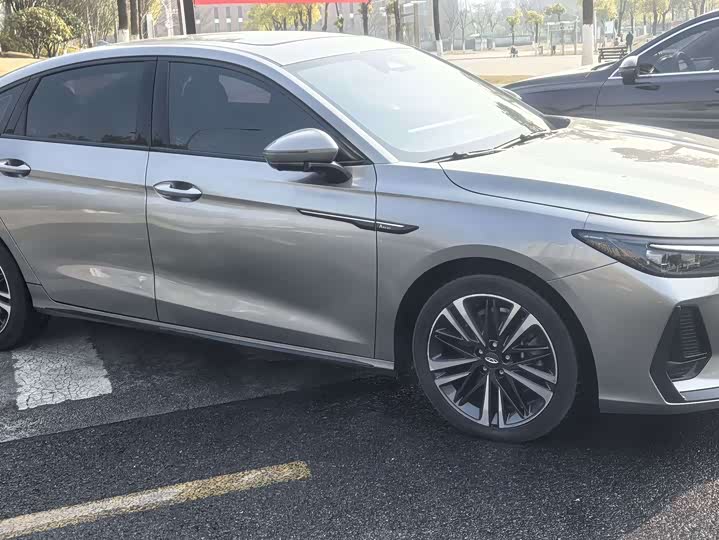 Фото 4 - Chery Arrizo 8