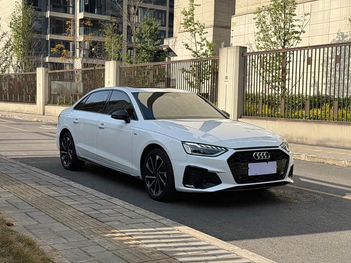 Zdjęcie 2 - Audi A4L