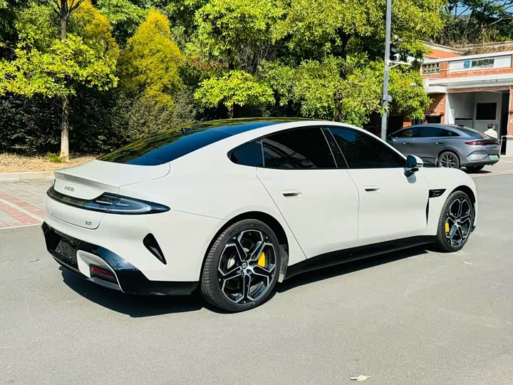 Фото 9 - Xiaomi SU7