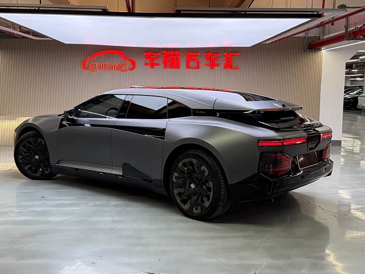 Фото 4 - HiPhi Z